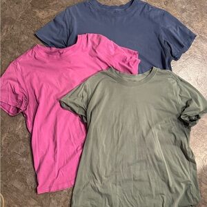 Lululemon all yours tees